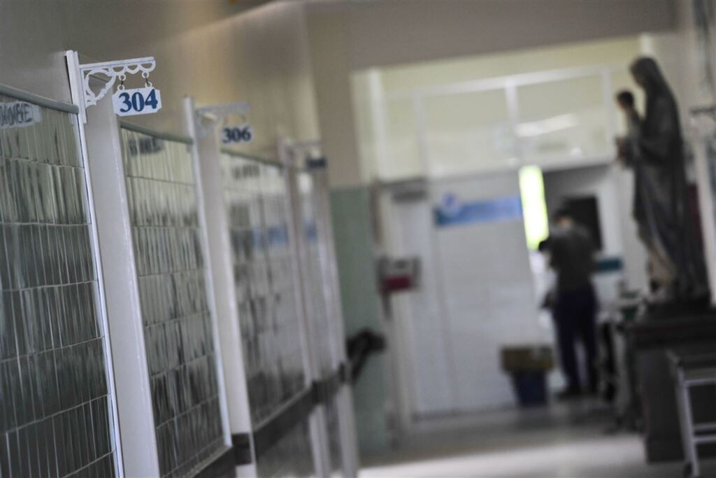 Direção do Hospital Casa de Saúde faz proposta para Estado aumentar valor dos incentivos