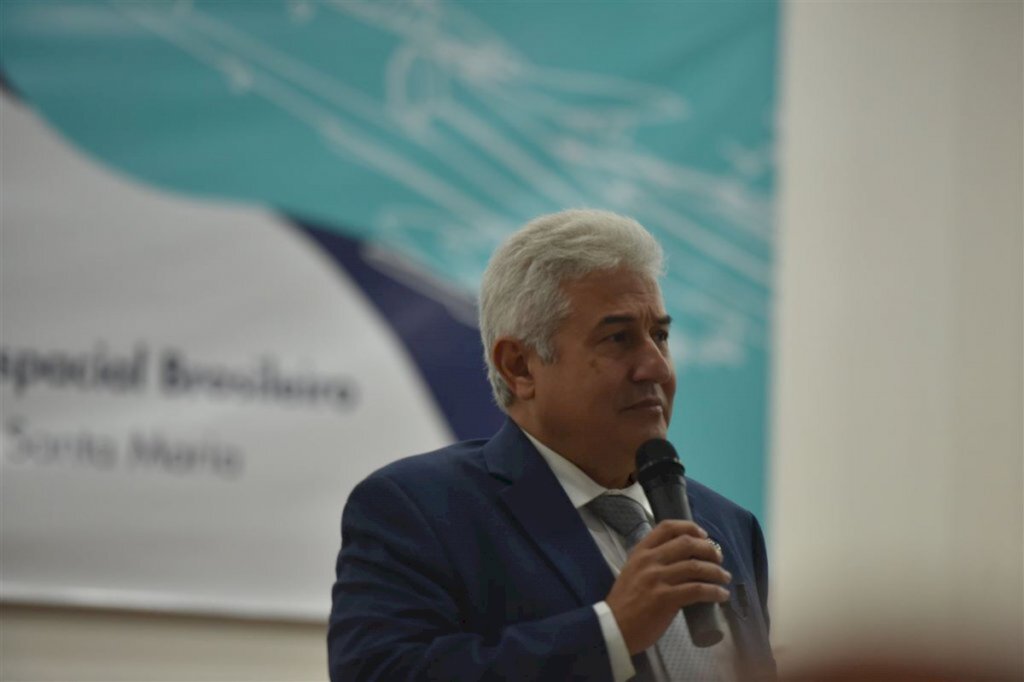 título imagem Ministro Marcos Pontes critica corte de recursos em Ciência e Teconologia