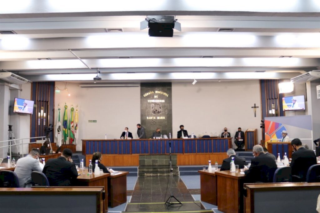 título imagem Vereadores de Santa Maria se unem contra ameaças ao Parlamento