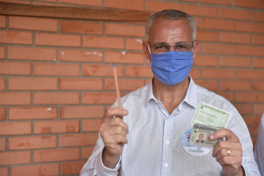 Pozzobom garante reeleição com mais de 18 mil votos na frente
