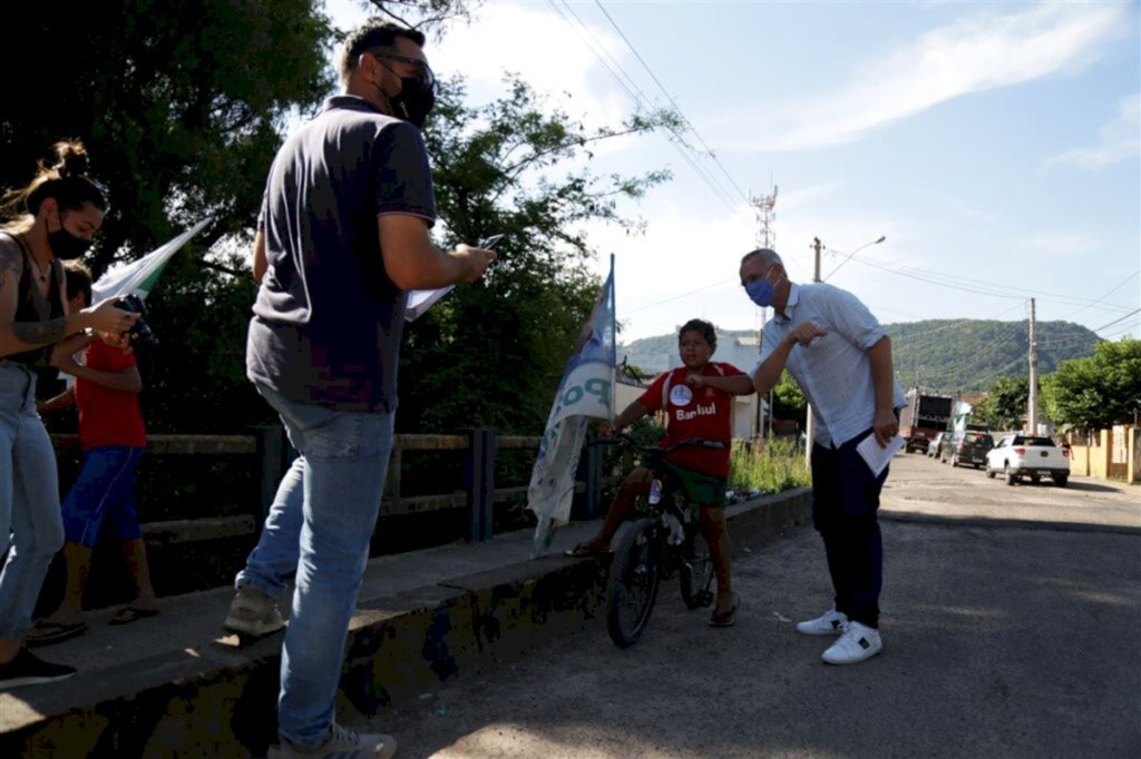 VÍDEO: Pozzobom tem terça de Região Norte sob o sol  e apoio da criançada
