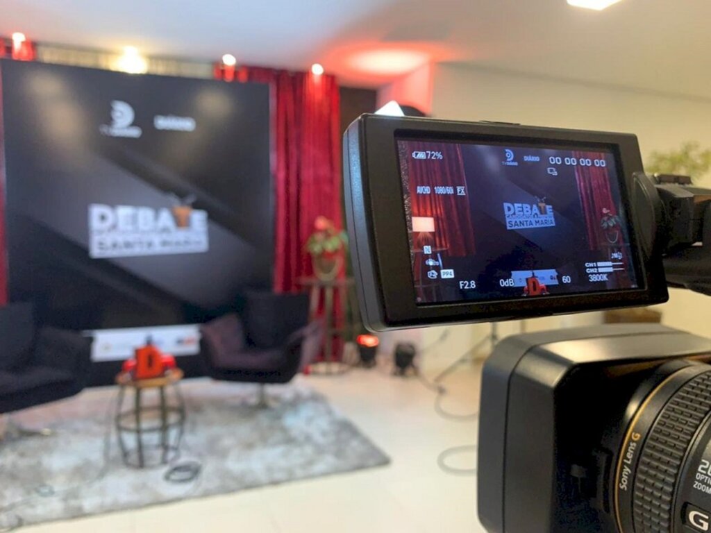 Veja os detalhes e bastidores do debate em Santa Maria