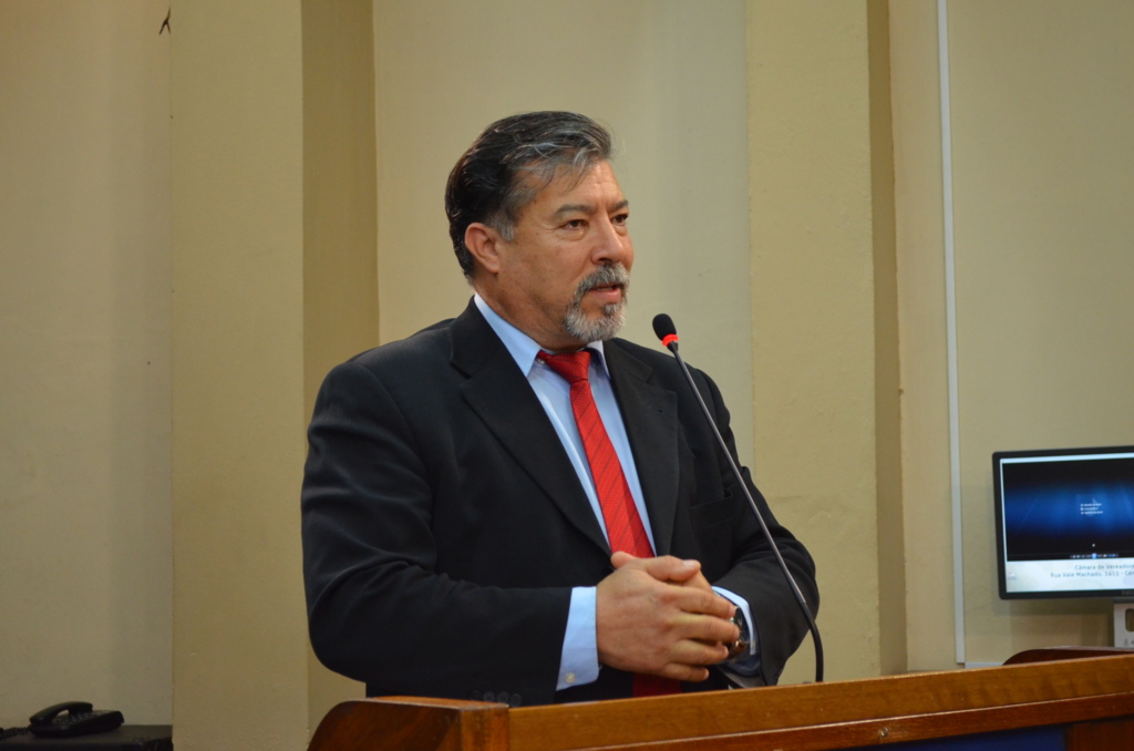 VÍDEO: vereador de oposição canta música gaúcha para criticar administração Pozzobom