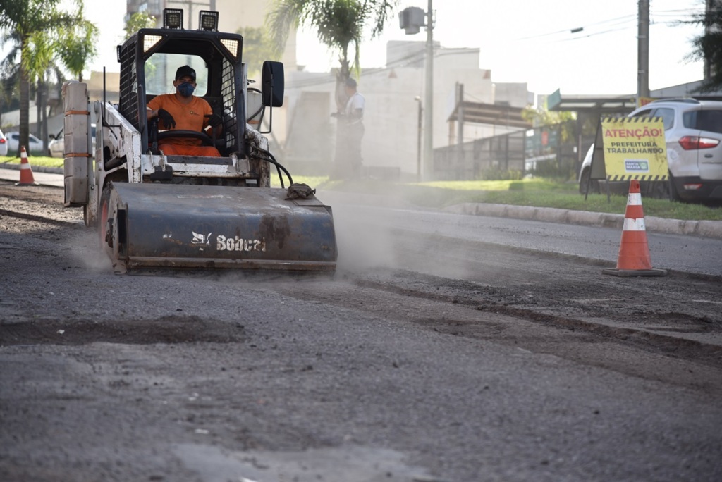 Av. Diácono João Luiz Pozzobon é a quarta via a receber asfalto novo