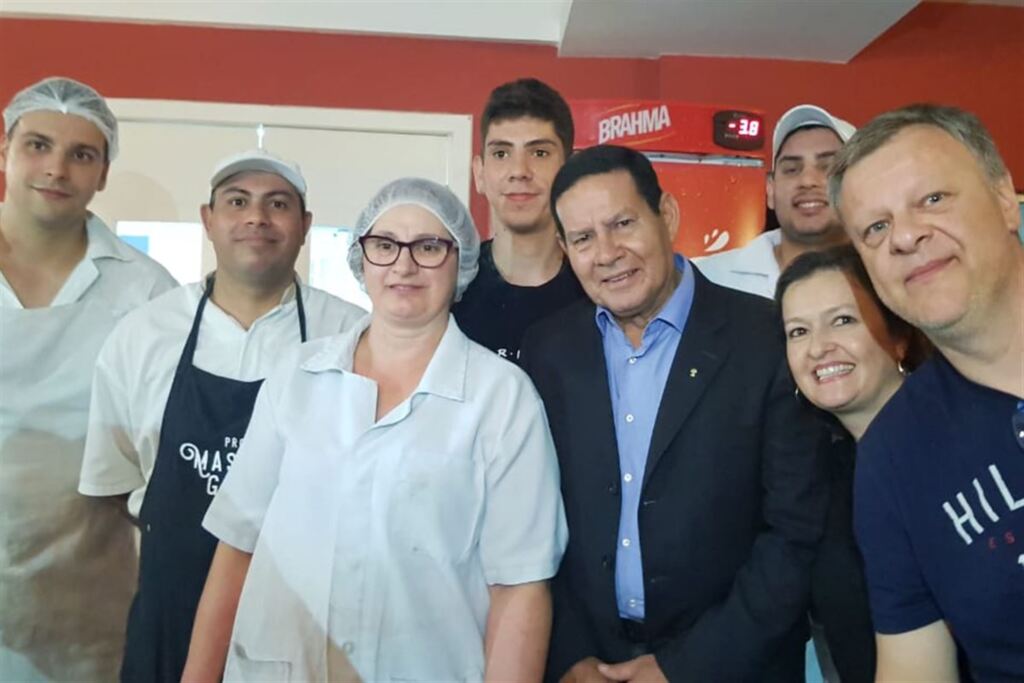 Agenda do vice: do reitor a pizzaria