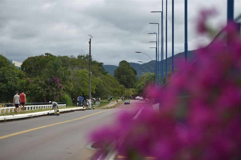 Pela UFSM e pela universidade pública