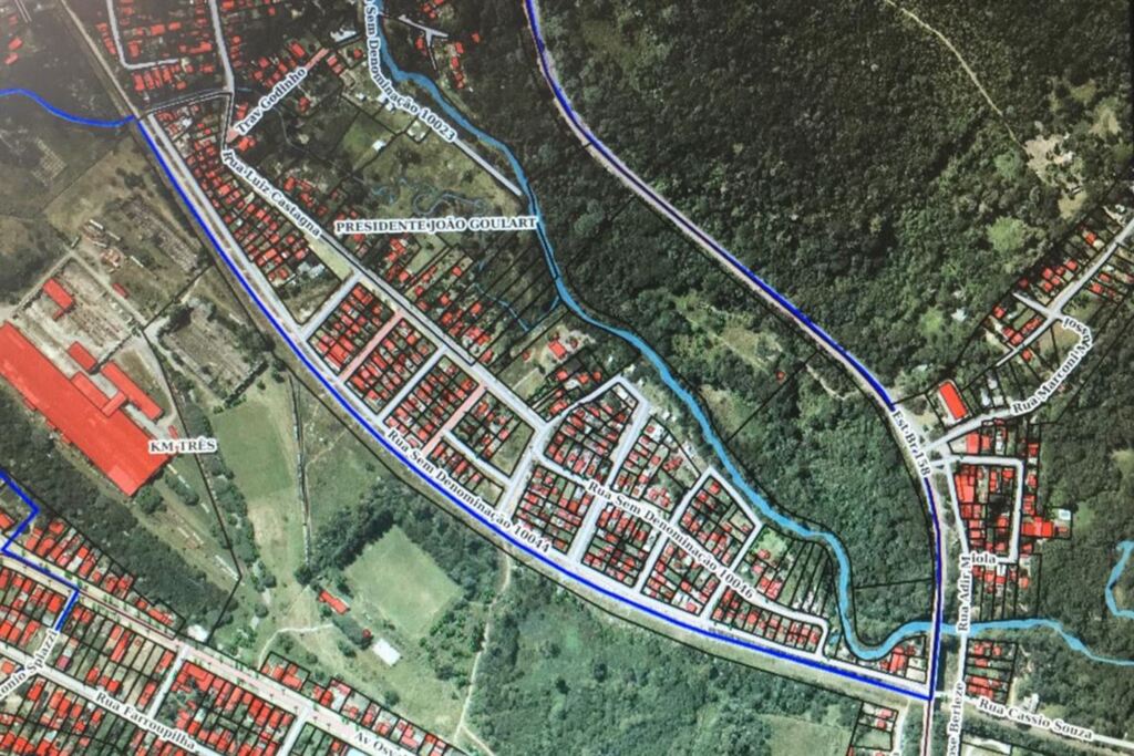 Quais são os planos da prefeitura de Santa Maria para as áreas de interesse social