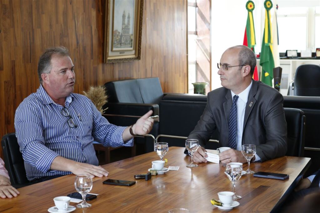 título imagem Ex-aluno, secretário de Agricultura Familiar visita e faz palestra na UFSM