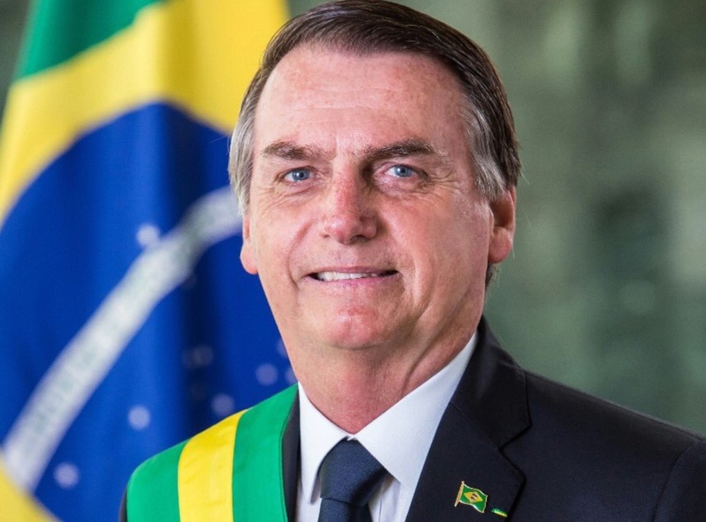 título imagem Bolsonaro divulga retrato oficial de seu mandato