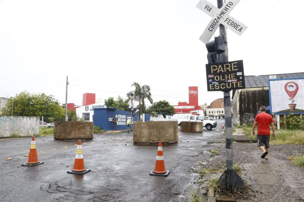 Câmara recebe moradores para discutir o fechamento da Rua Sete com vereadores