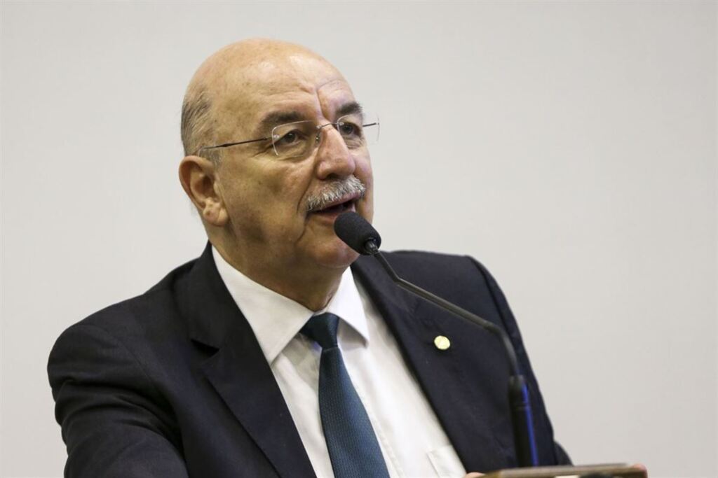 Deputado gaúcho Osmar Terra será ministro da Cidadania