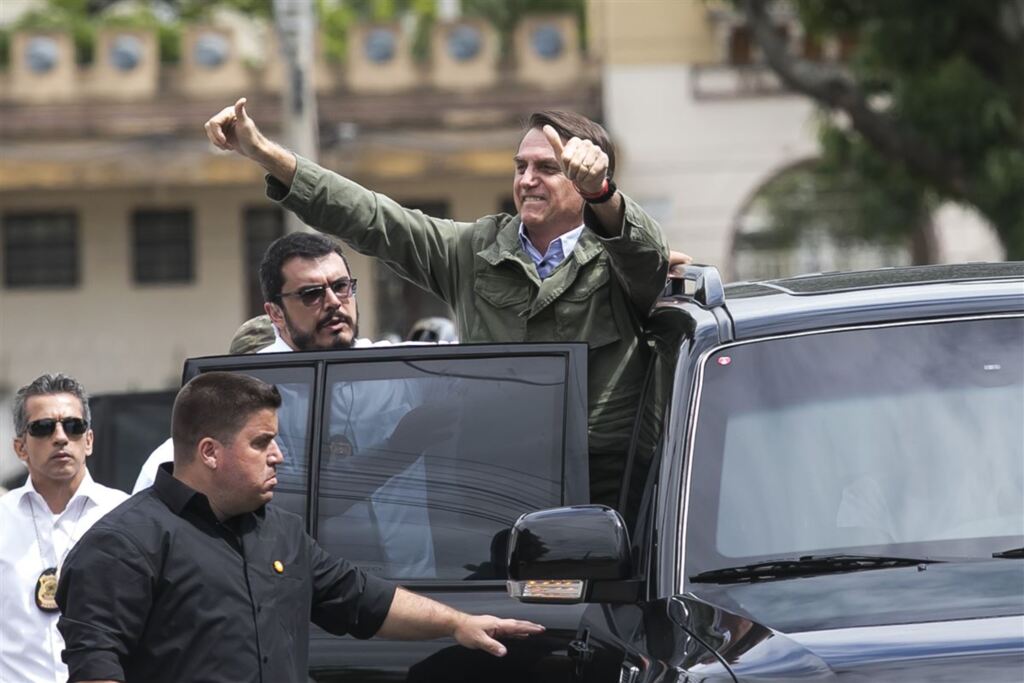 TSE aponta 17 indícios de irregularidade em prestação de contas de Bolsonaro