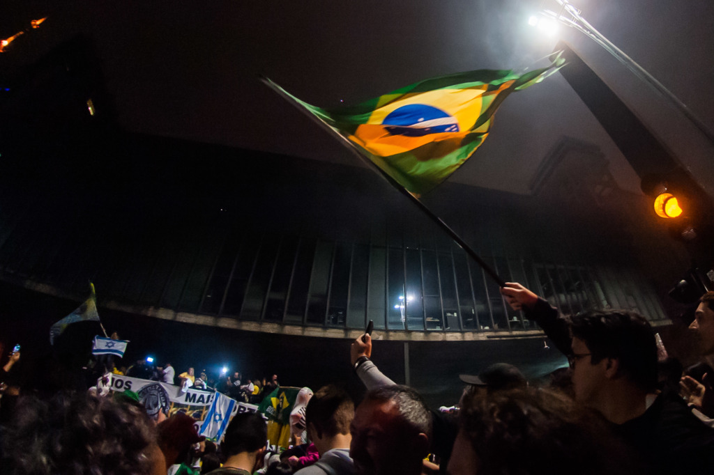 No segundo turno, PSDB e PSL elegem três governadores cada um