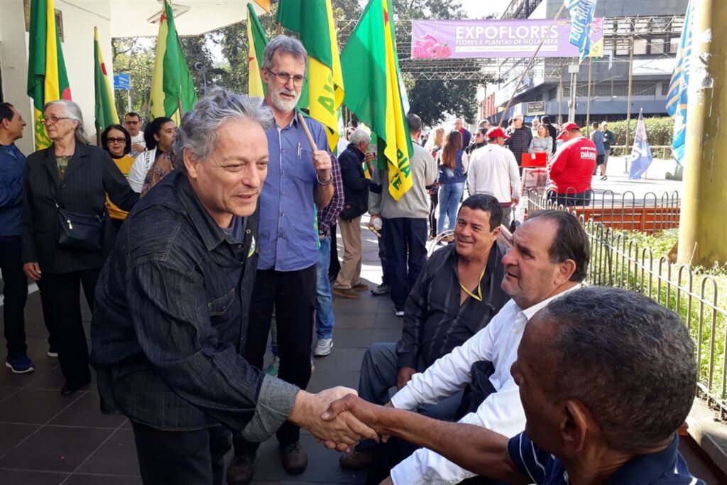 título imagem Primeiro presidenciável a visitar Santa Maria é o candidato do PPL