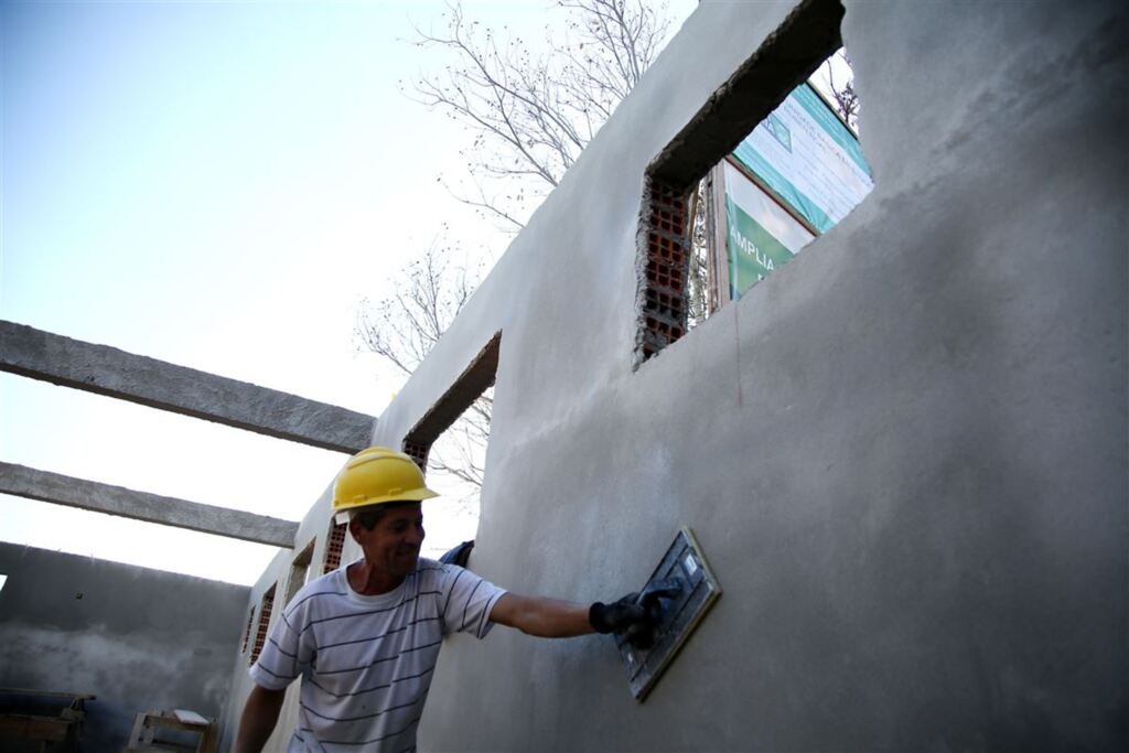 título imagem Prefeitura assina ordem de serviço para construção de mais duas Unidades de Saúde