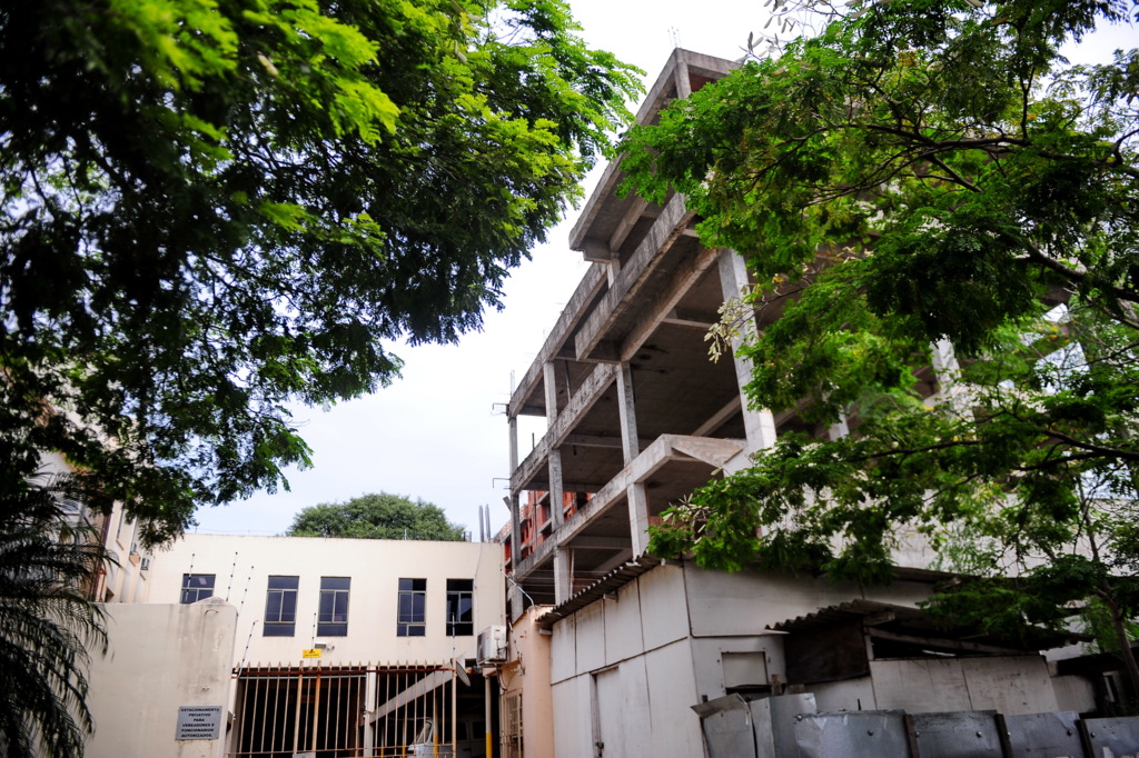 Laudo aponta necessidade de vistoria na obra do prédio da Câmara
