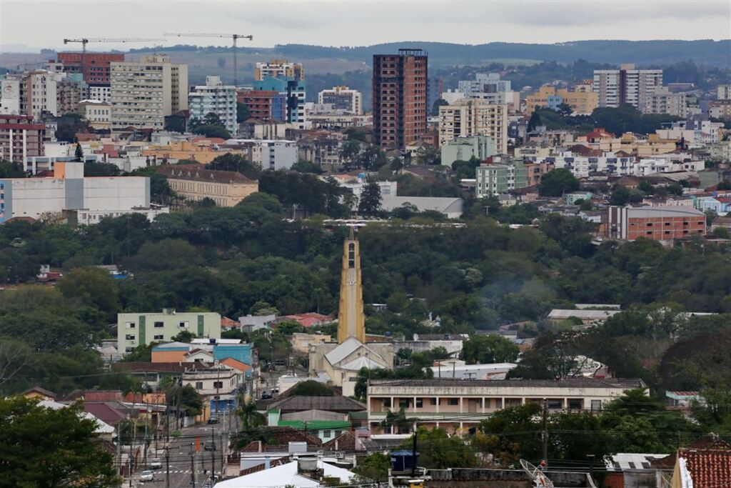 Os prós e os contras da construção de prédios mais altos em Santa Maria
