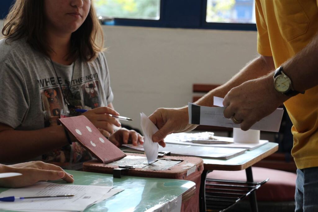 Eleição para nova direção da Sedufsm termina hoje