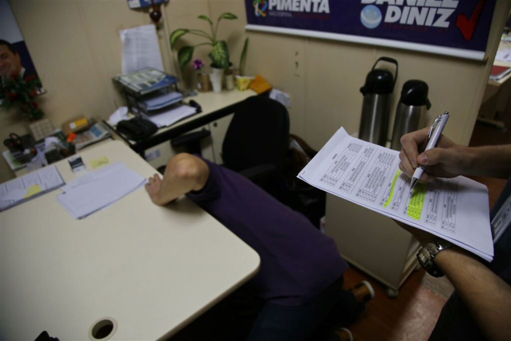 Obra da Câmara é um péssimo exemplo de descaso com o dinheiro público