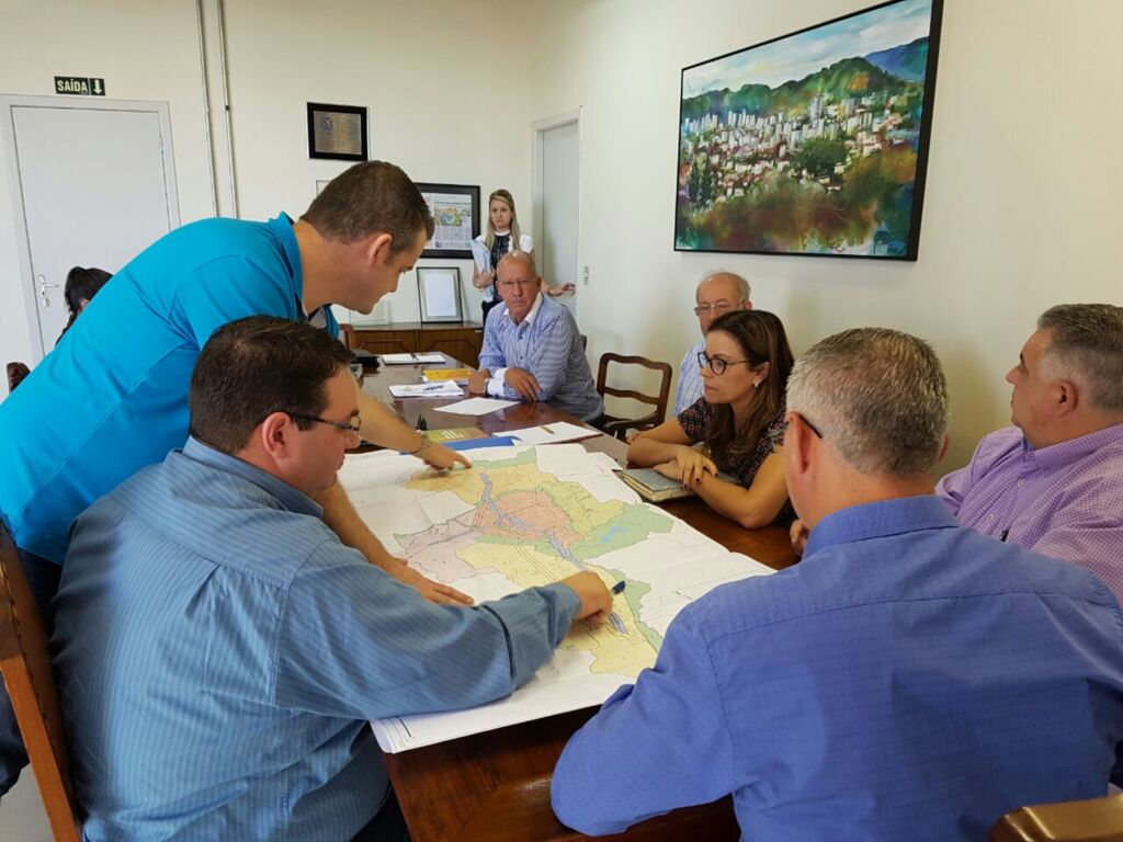 Altura máxima para construção de prédios e ocupação em áreas verdes são debatidos por vereadores