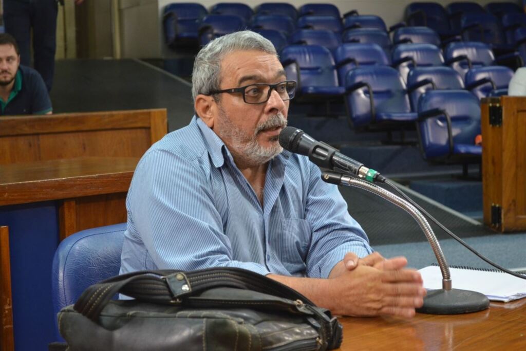 Secretário adjunto de Infraestrutura e auxiliares negam favorecimento a proprietário particular