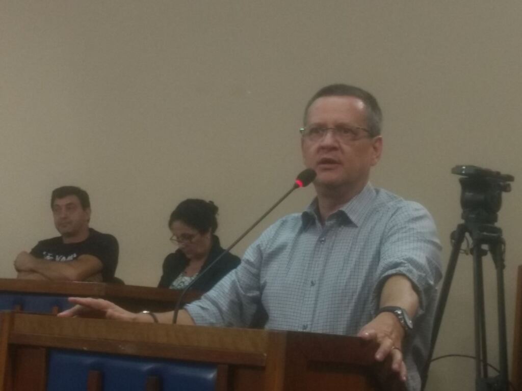 PSB quer carona para disputar vaga no Senado e na Câmara