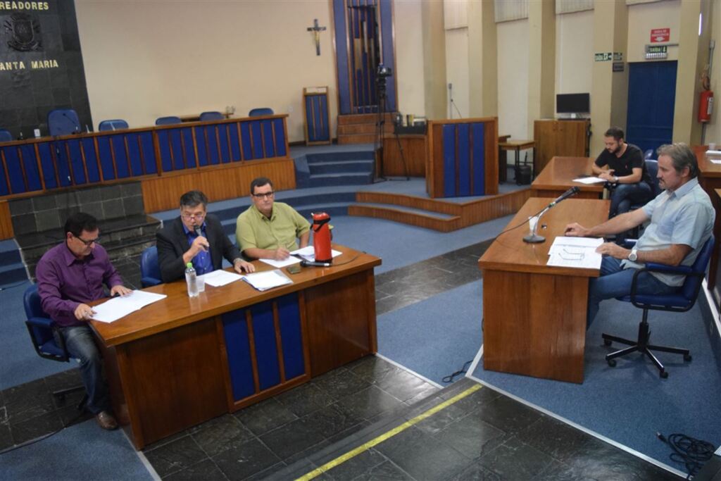 Vereador que denunciou suposto uso  irregular de máquinas da prefeitura reafirma sua versão em CPI