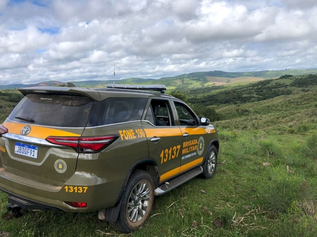 Corpo encontrado em mato pode ser de assaltante de banco que havia sido baleado
