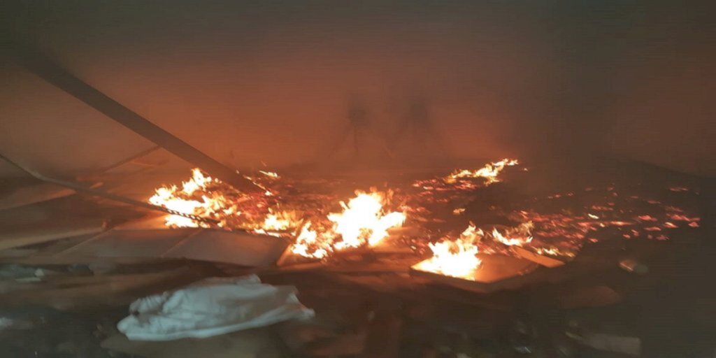 Princípio de incêndio atinge sala de prédio da Gare da Estação