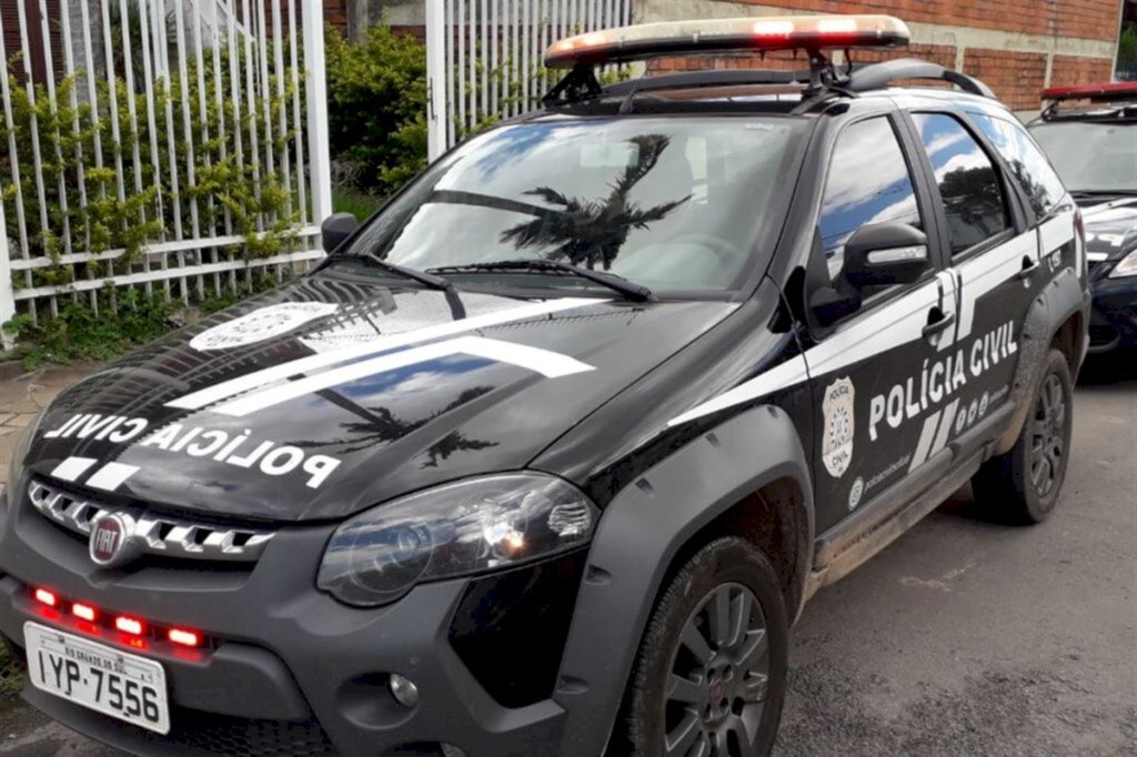 Jovem é preso e adolescente apreendido por assassinato em Santa Maria
