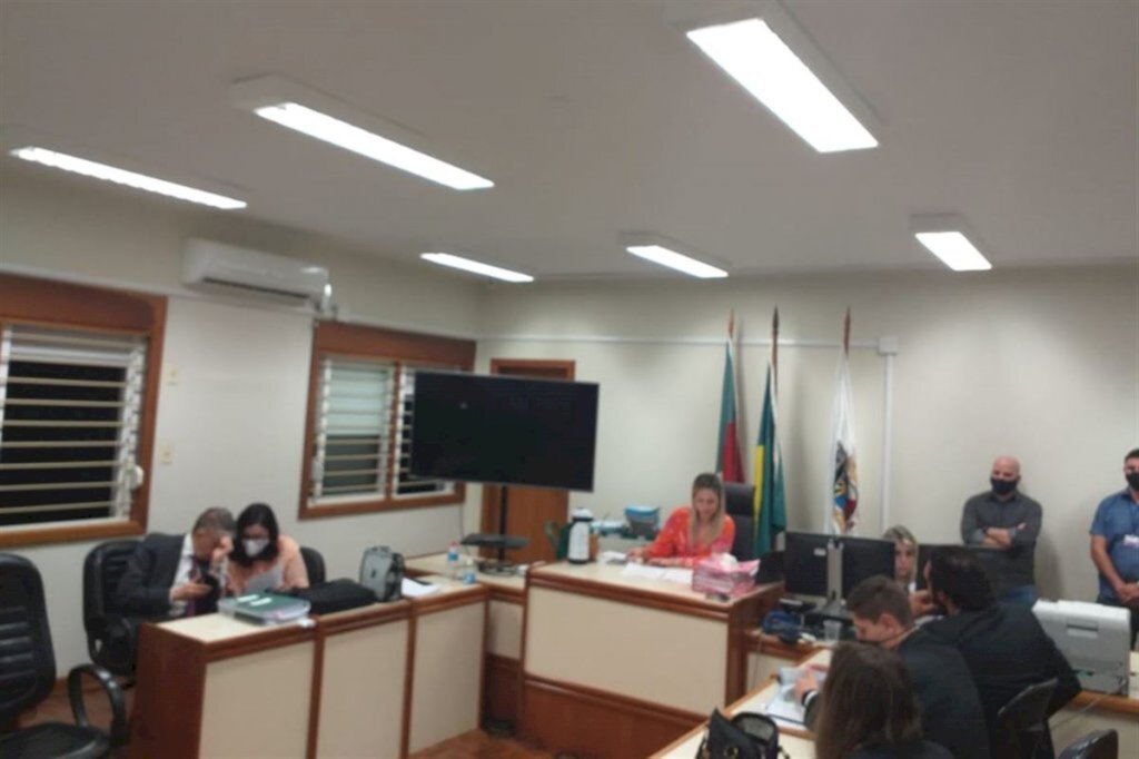 título imagem Irmãos acusados de triplo homicídio em Restinga Sêca são condenados