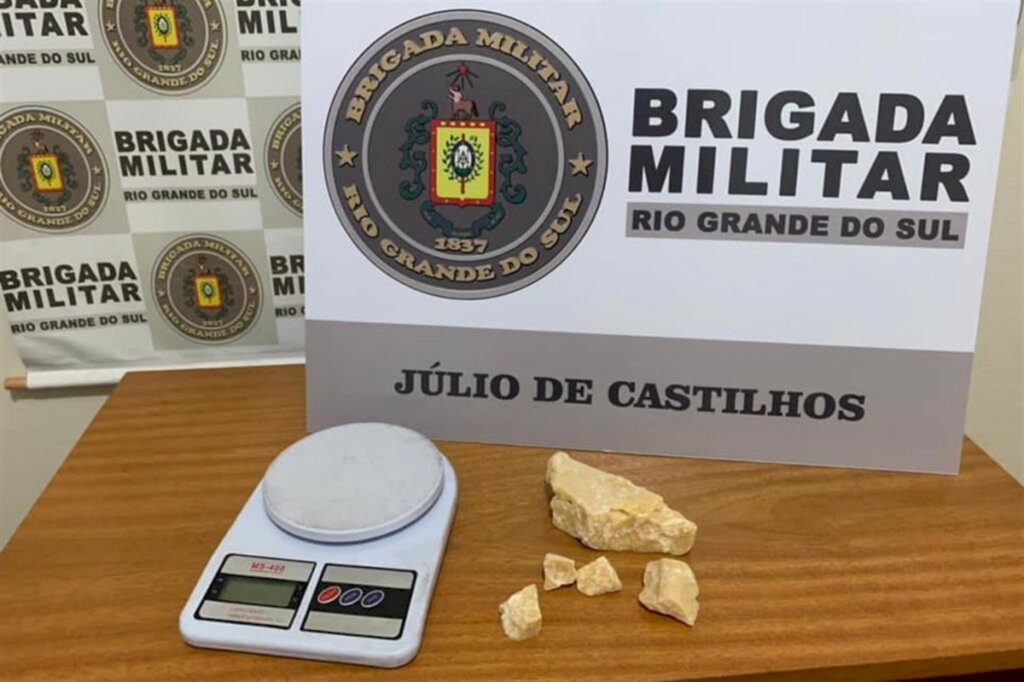 título imagem Polícia detém homem com pedra de crack em Júlio de Castilhos