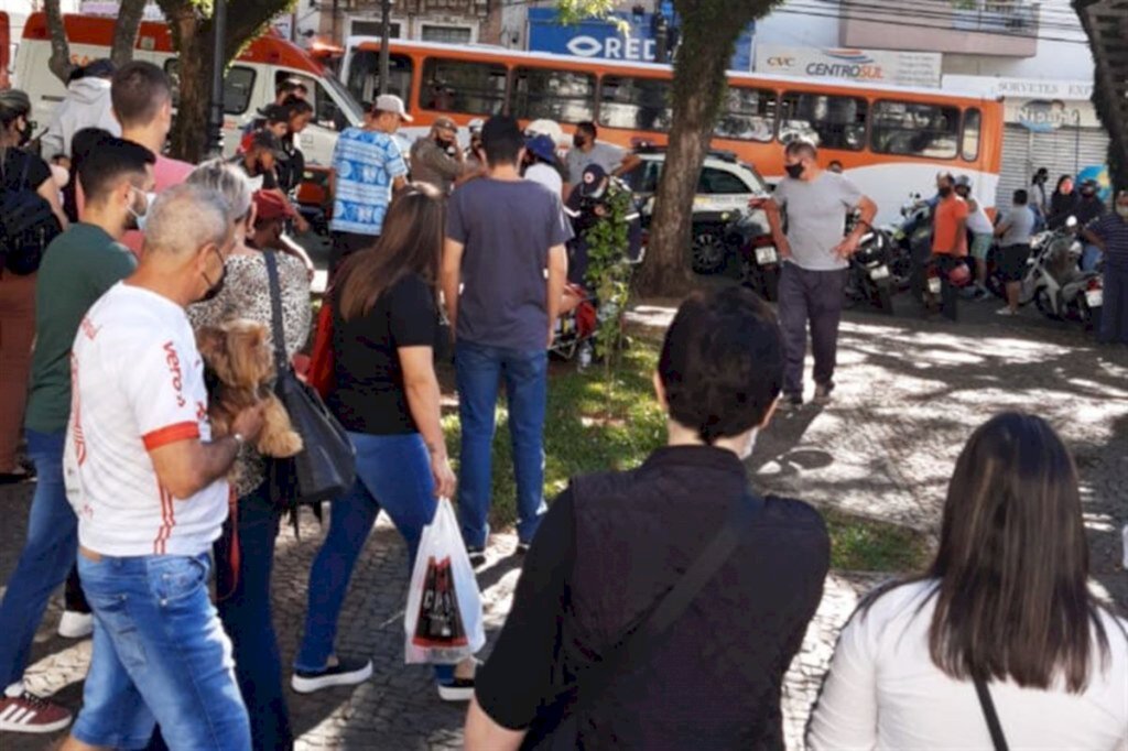 Jovem é esfaqueado no centro de Santa Maria
