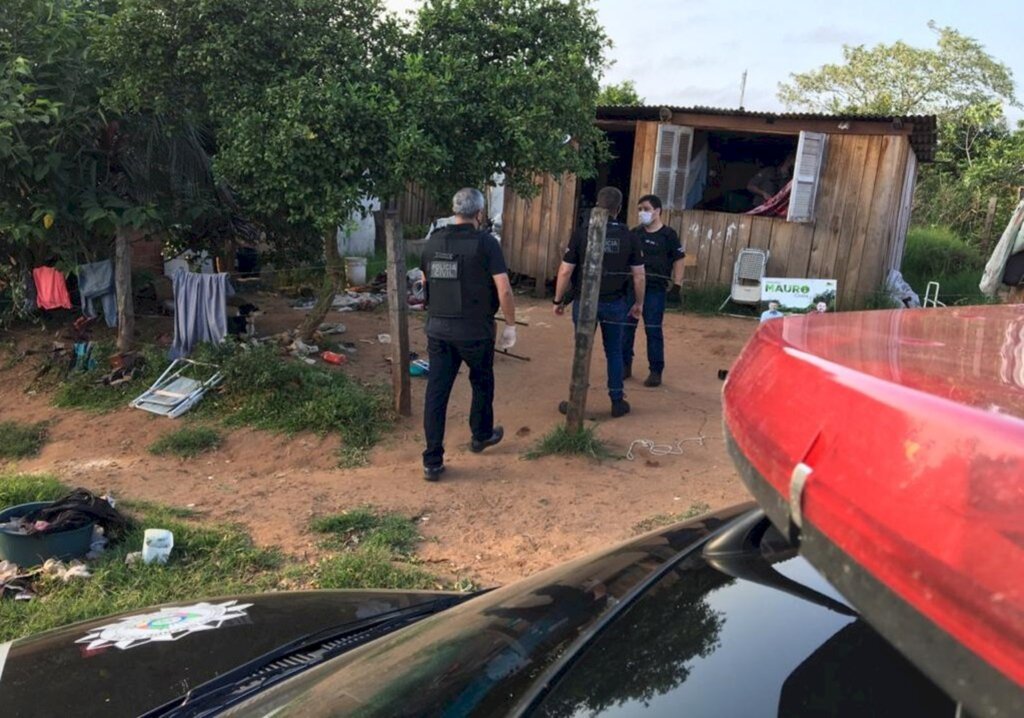 Polícia Civil faz operação para combater briga de facções em Restinga Sêca