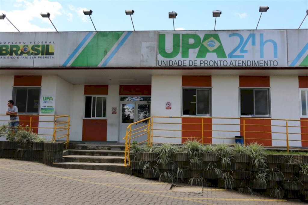 VÍDEO: dois homens são detidos após confusão na UPA de Santa Maria