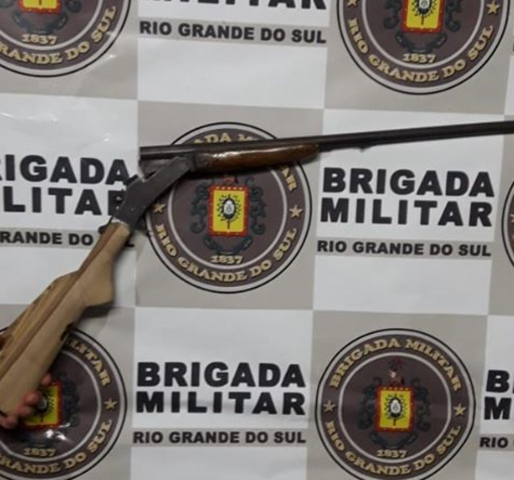 Homem é preso portando arma ilegal no Bairro Minuano