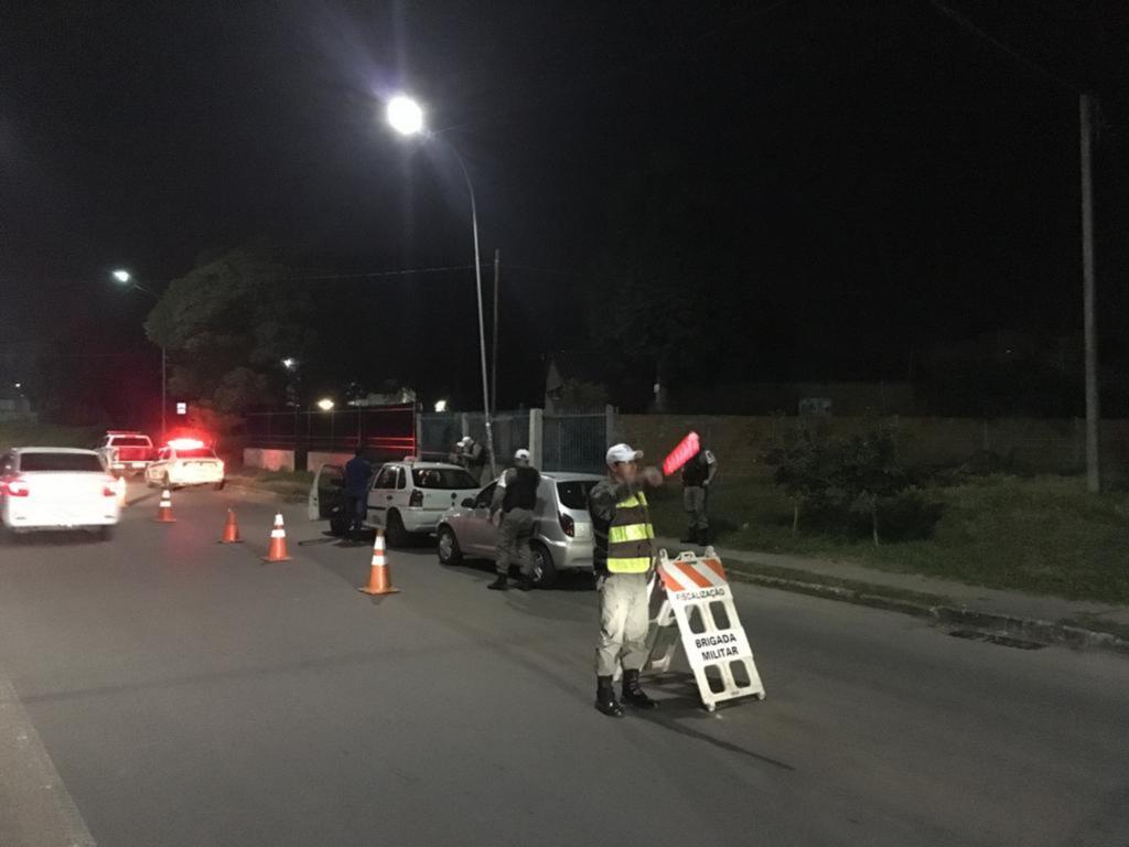 Dois veículos foram recolhidos em operação da Brigada Militar