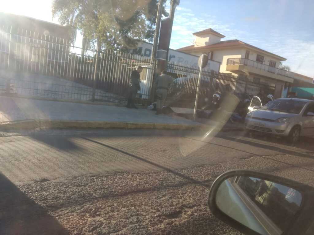 Cinco são detidos com arma de fogo em Santa Maria