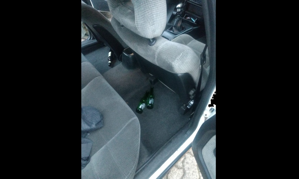 título imagem Motorista bêbado é detido após tentar fugir da polícia em Santiago