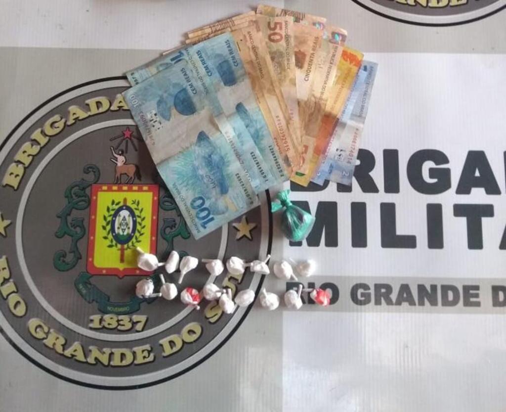 Jovem suspeito de tráfico de drogas é detido em Santa Maria