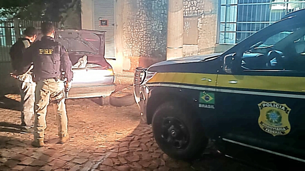 Motorista é preso com 150 quilos de agrotóxico após se acidentar em fuga