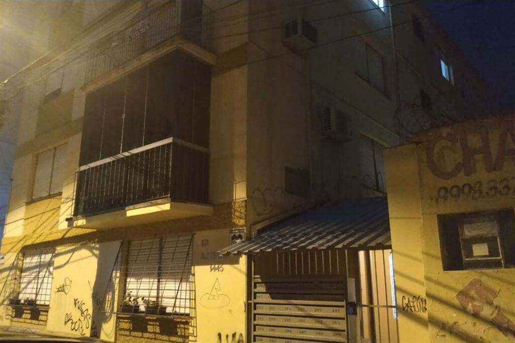 Vítima de feminicídio, jovem é encontrada morta em apartamento em Santa Maria