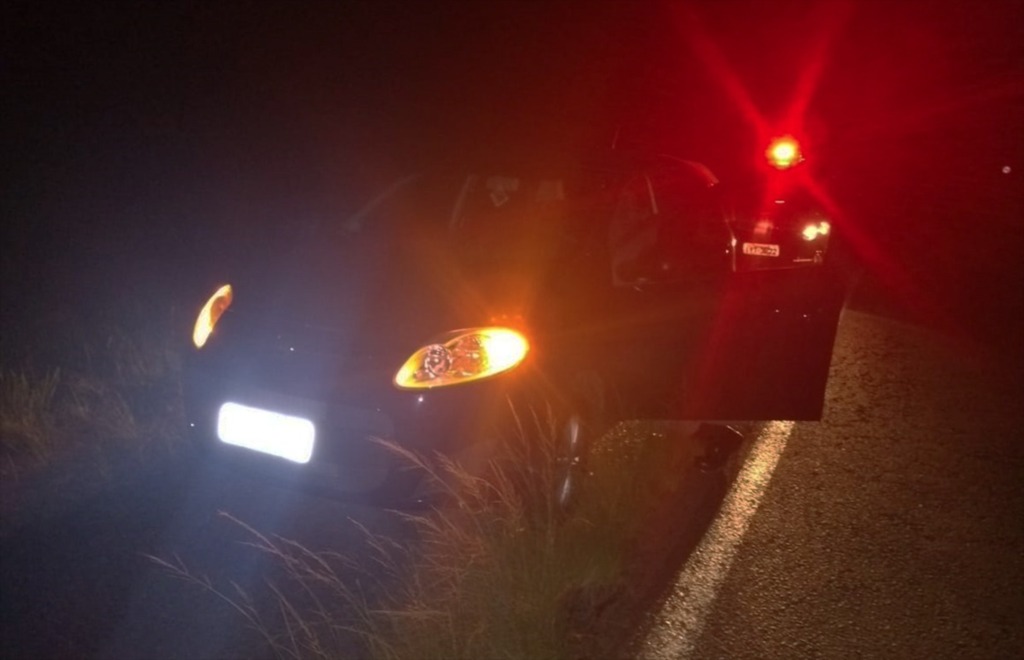 Foto: Brigada Militar (Divulgação) - Fiat Palio foi abandonado pouco tempo depois e não muito longe do local do assalto