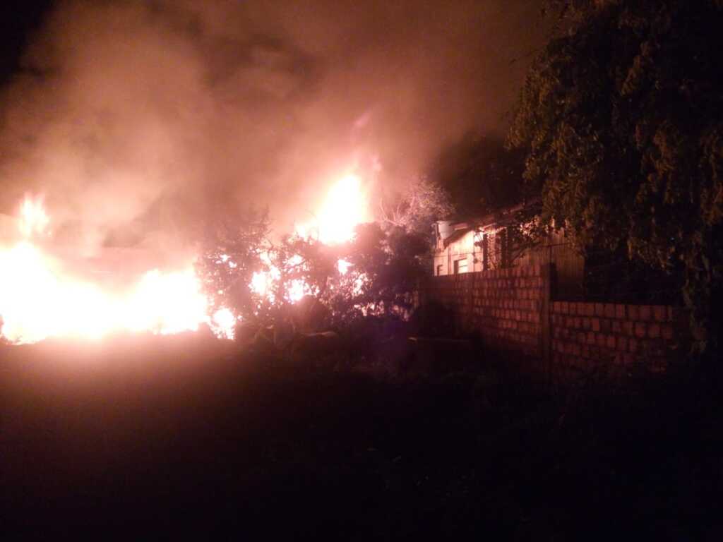 Morre homem que estava em casa incendiada por mulher