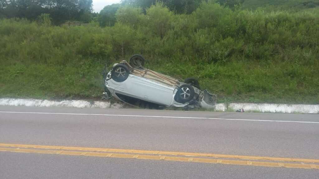 Ex-vereador de São Gabriel fica ferido em acidente na BR-153