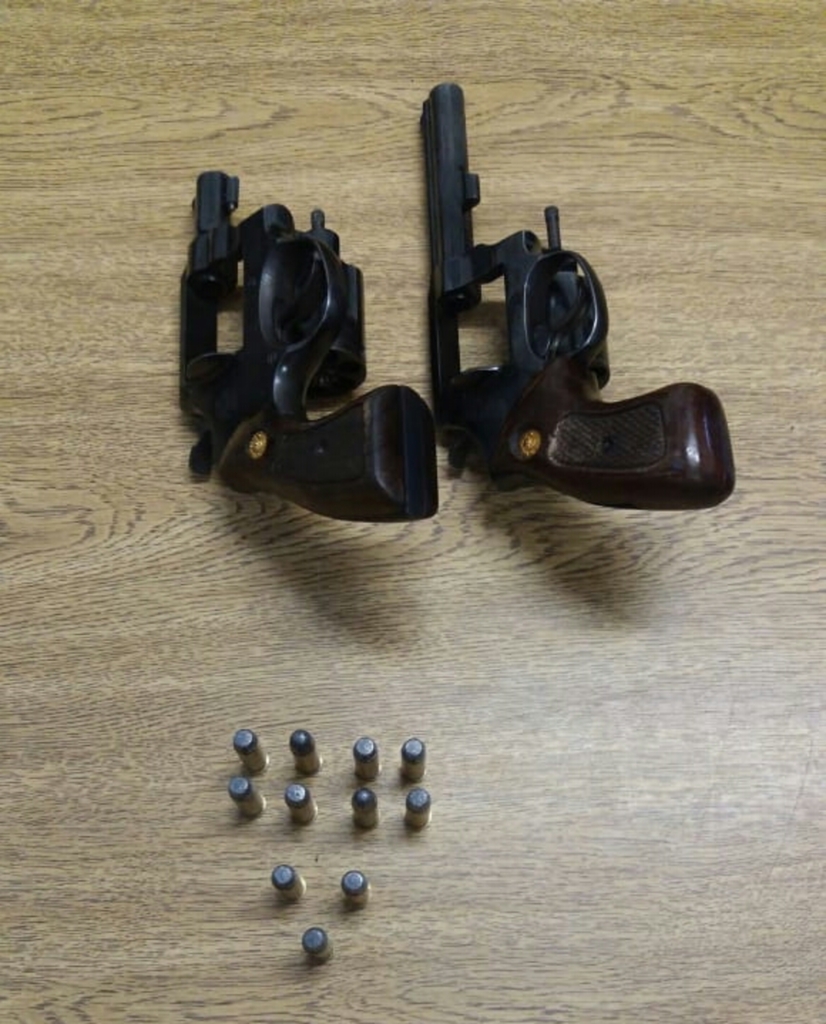 Jovens suspeitos de homicídios são presos em flagrante com armas em Santa Maria