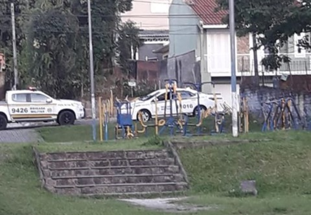 Criminosos assaltam fruteira, sofrem acidente na fuga e são presos em Santa Maria