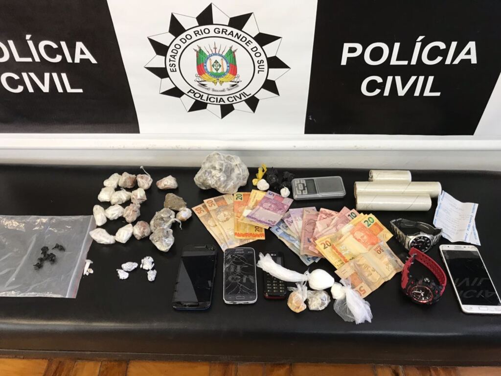 título imagem Três são presos durante operação contra o tráfico de drogas em Agudo