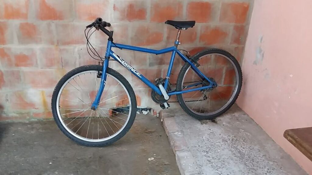 Homem é detido após furtar bicicleta de supermercado no Centro de Santa Maria