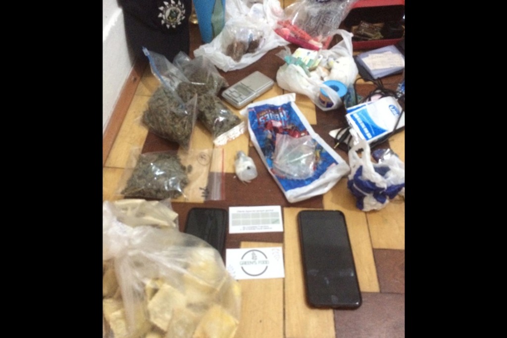 Três mulheres são presas em Santa Maria por venda de doces com maconha pela internet